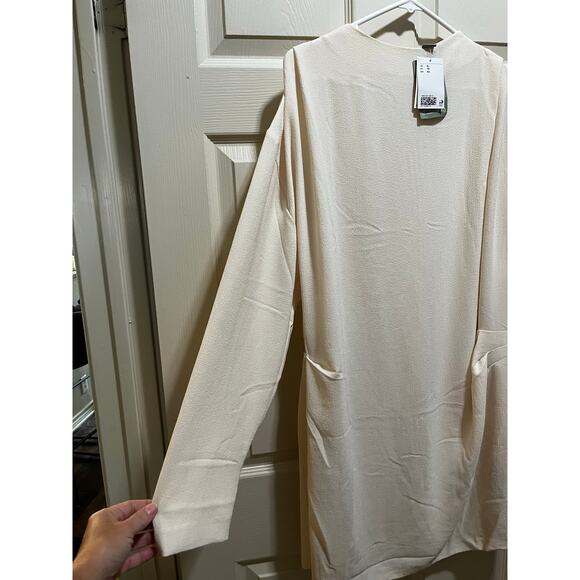NWT - H&M Cream Dress size XL - Picture 3 of 8